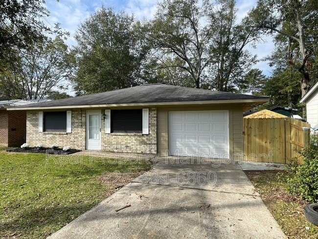 Building Photo - 4225 W Central Ave