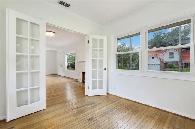 Building Photo - 3211 W San Carlos St