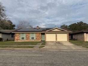 Building Photo - 206 Timberlane Dr