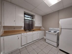 Building Photo - 292 Hudson Ave