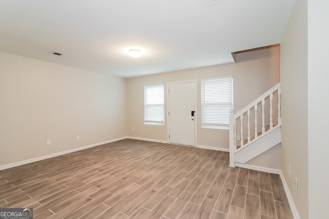 Building Photo - 3196 Warrenton Ct