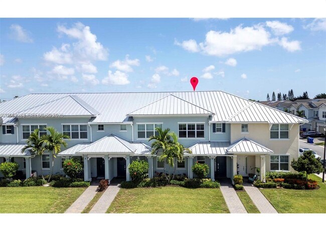 Building Photo - 1240 Eucalyptus Dr