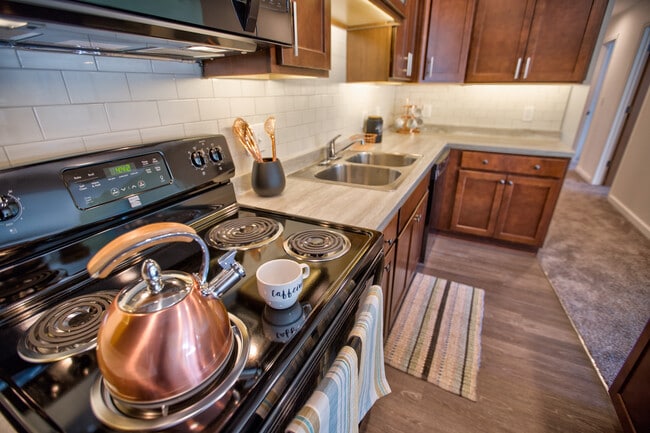 Photo - Cedar Village Apartments