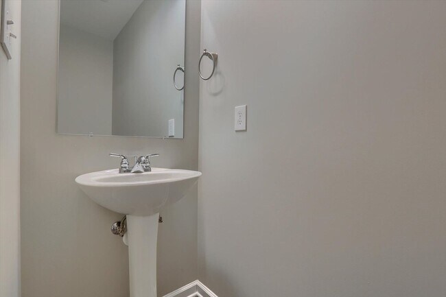 Building Photo - 204 Overlook Drive - 1 Hanover, PA 17331