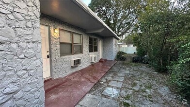 Building Photo - 1808 NW 9th St