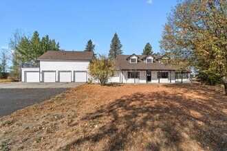 Building Photo - 6312 S Spotted Rd