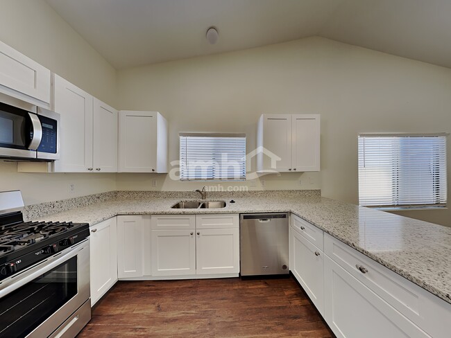 Foto del edificio - 7975 S New Abbey Dr