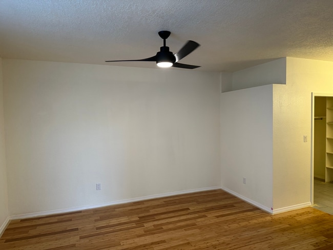 Building Photo - 11449 Malaguena Ln NE