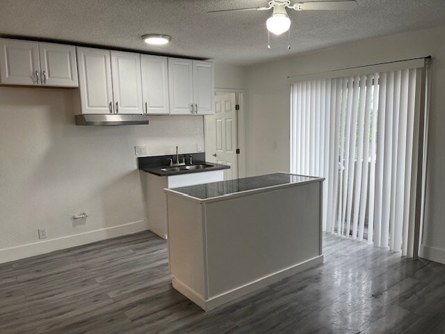 Foto del edificio - 423 E 82nd St