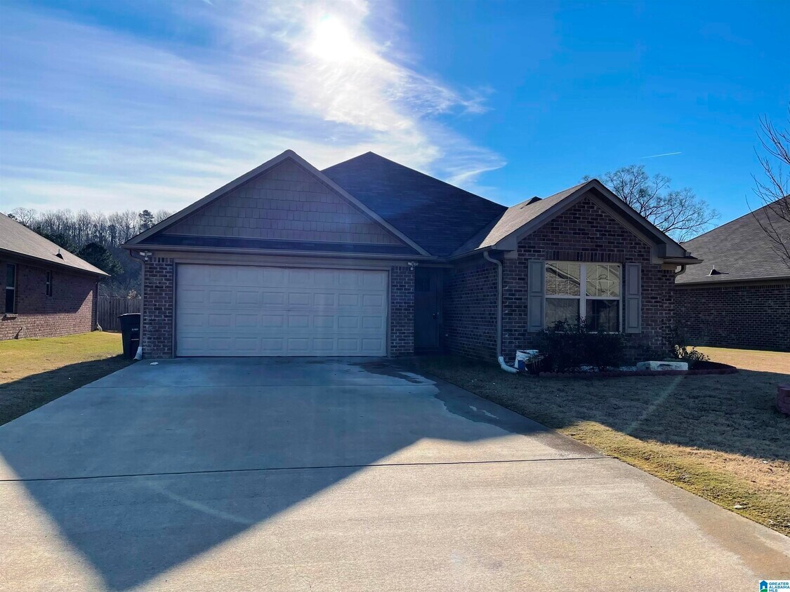 5627 Goodwin Ct, Pinson, AL 35126 House Rental in Pinson, AL