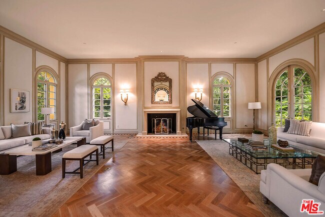 Foto del edificio - 70 Beverly Park St