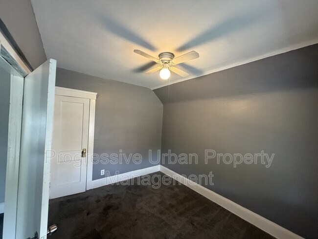 Foto del edificio - 4218 Denison Ave