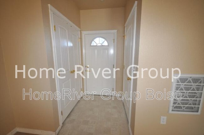 Building Photo - 10183 W Rifleman Ln