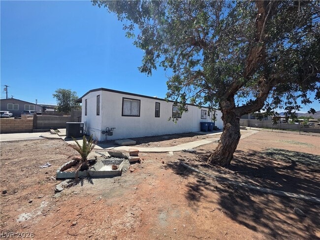 Building Photo - 1121 Pawnee Ln