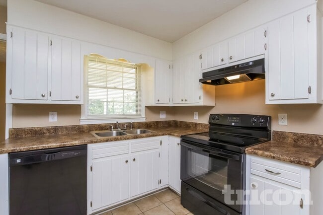 Building Photo - 2318 Lawrenceville-Suwanee Rd