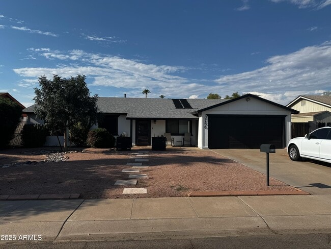 Foto del edificio - 3756 E Pershing Ave