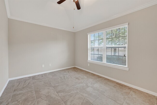 Foto del edificio - 18139 Swallow Spgs Wy