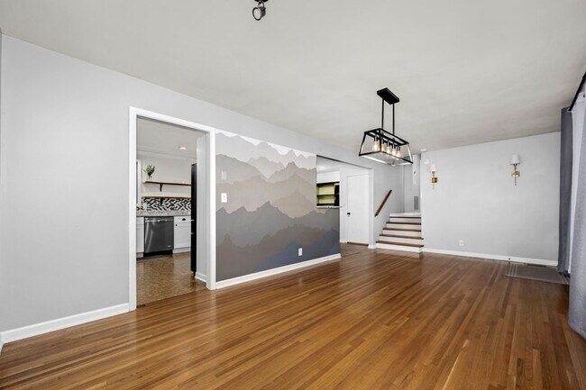 Foto del edificio - 4812 E Longdale Dr