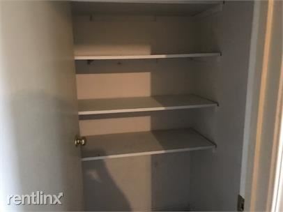 Foto del edificio - 5590 Lapeer Rd