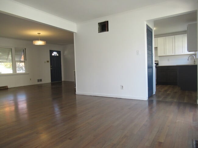 Dinette/Living Room - 581 Coolidge Ave