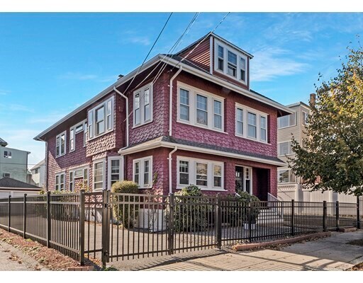 Building Photo - 95 Barnes Ave
