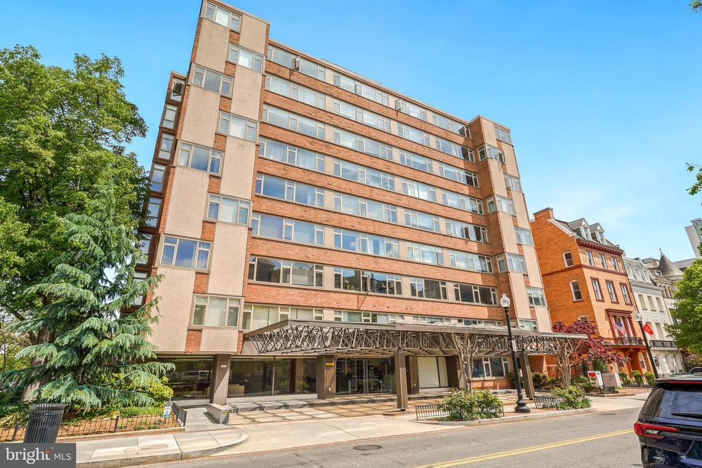 Foto principal - 1545 18th St NW