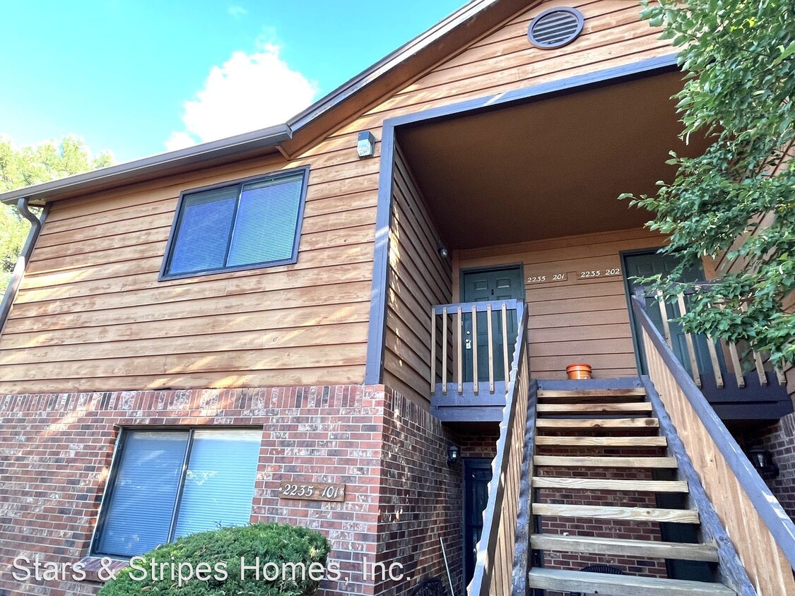 Primary Photo - 1 br, 1 bath House - 2235 S. Buckley Road ...