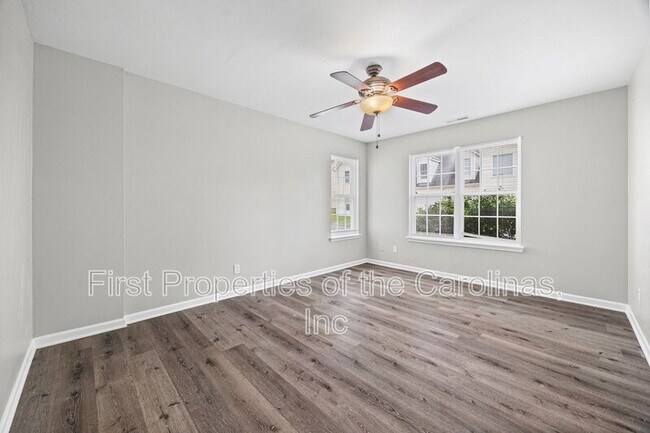Building Photo - 5194 Brooktree Dr