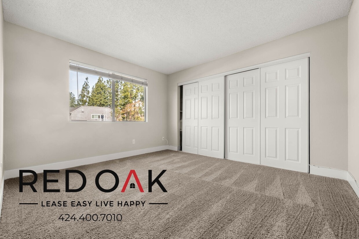 Foto principal - 13325 Heacock St