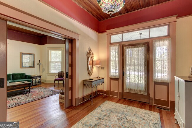 Building Photo - 127 Wilkins Rd