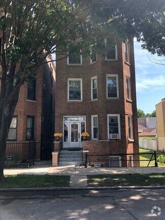 Building Photo - 3429 S Union Ave