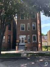 Building Photo - 3429 S Union Ave