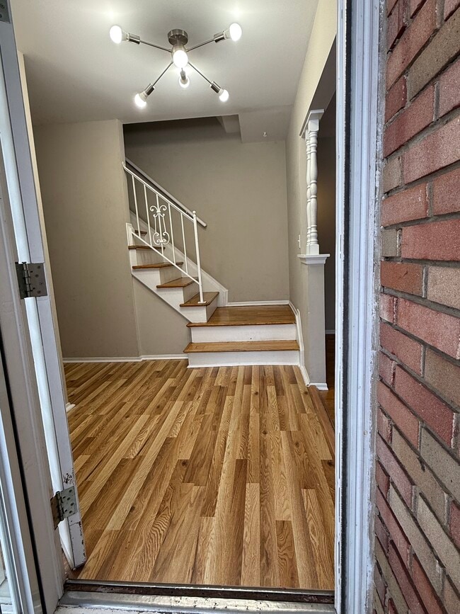 Photo - 793 Tarleton Ave House