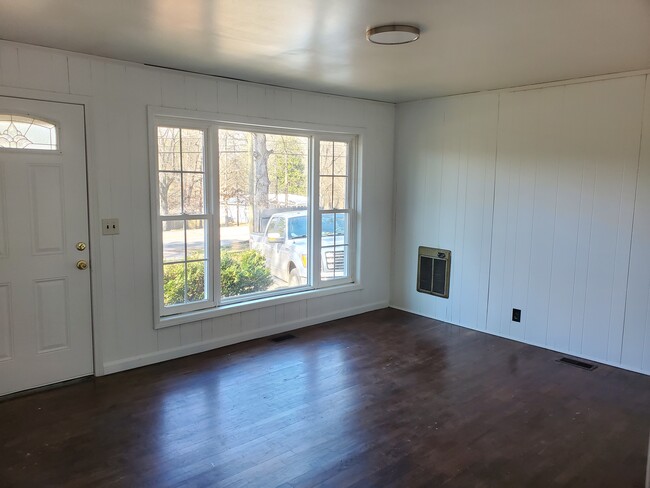 Building Photo - 3262 US-411