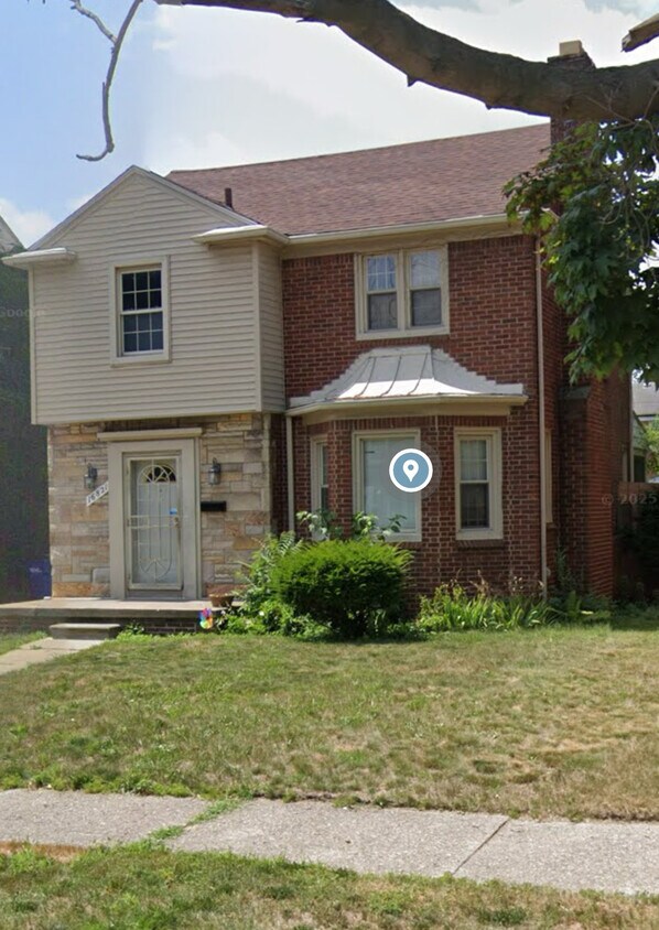 Primary Photo - 16821 Strathmoor St