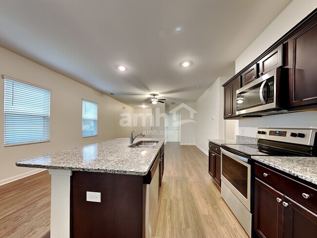 Foto del edificio - 121 Orion Way