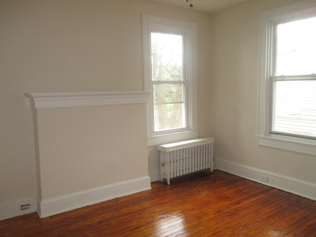 Foto del edificio - 1 Bedroom Apartment in Hampden