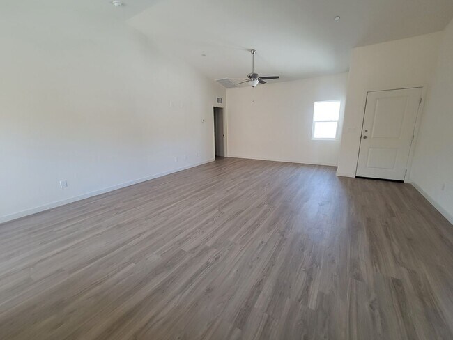 Foto del edificio - 8414 Grandy St