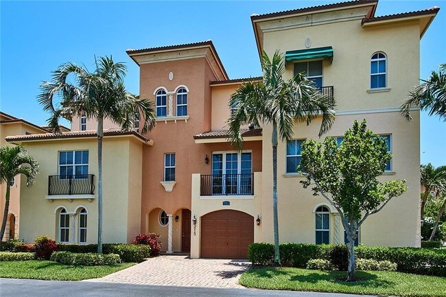 Building Photo - 215 Ocean Bay Dr