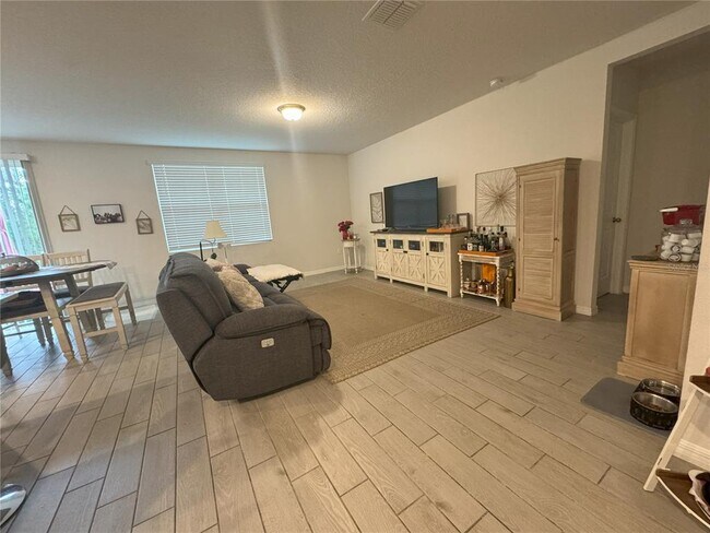 Building Photo - 17245 Cagan Crossings Blvd