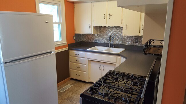 Foto del edificio - 2505 Brookside Ct