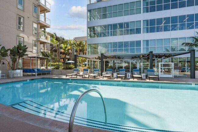 Foto del edificio - 8725 Ariva Ct