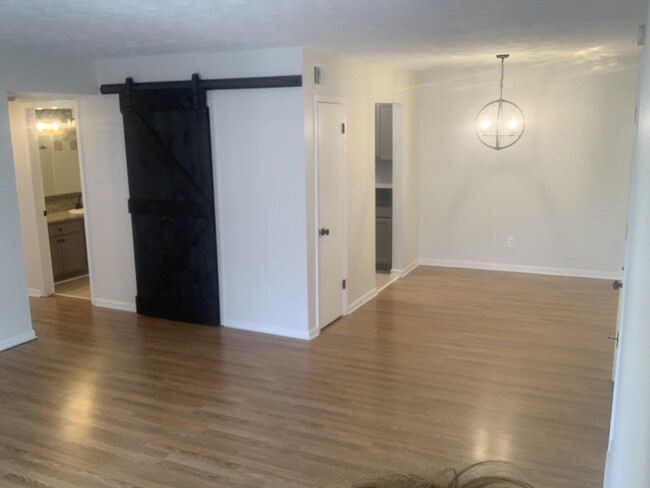 Building Photo - 3115 Seven Pines Ct