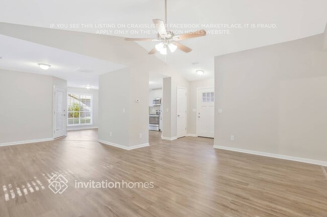 Foto del edificio - 7365 Hunters Ridge Dr