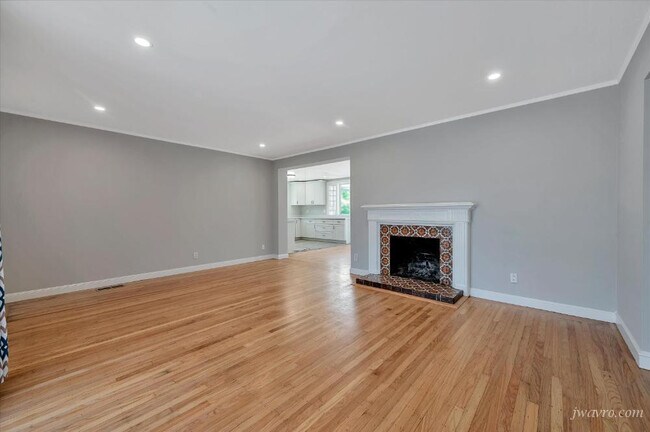 Building Photo - 1012 Nimitz Dr