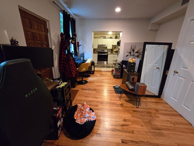 Building Photo - DELIGHTFUL NORTHERN LIBERTIES TOWNHOUSE AV...