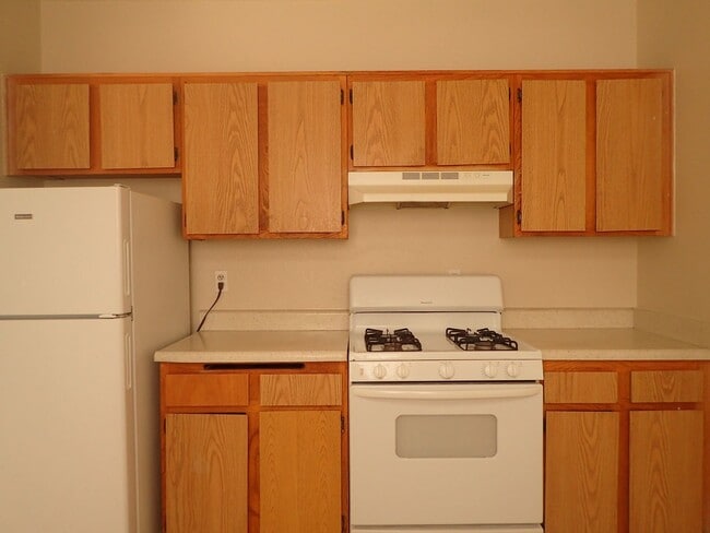 Building Photo - 3 bd 1 ba