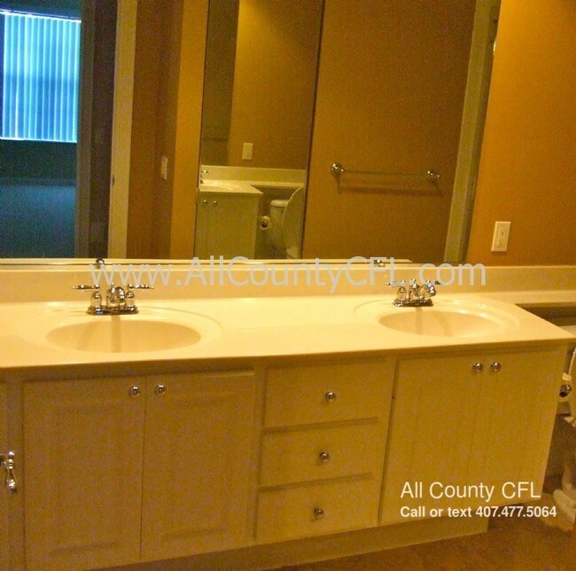 Building Photo - 11866 Delfina Ln