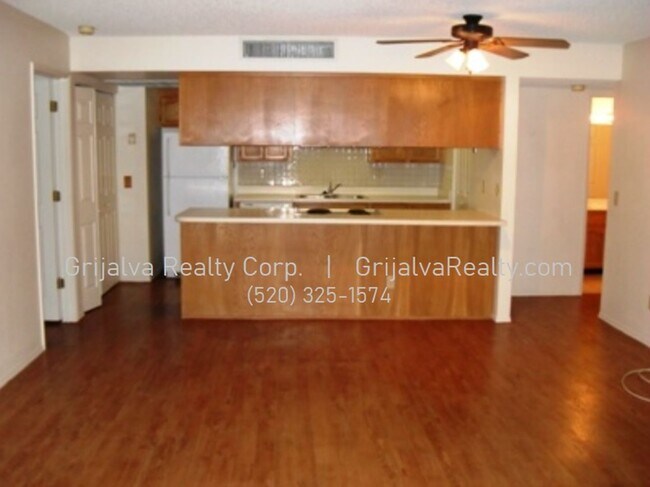 Foto del edificio - 2 Bed, 2 Bath for Rent at 1200 E River Rd ...