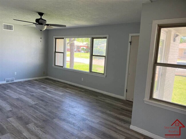 Foto del edificio - 1637 NW 26th St